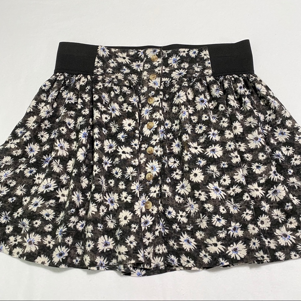 LAmerican Eagle Skater Mini Skirt.    S